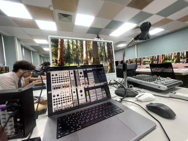 2BCFF524-EB34-4B1E-97C2-B49CADD8174F