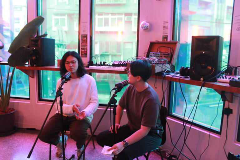 42A09B8A-739D-449E-A1D3-274F4F54E411