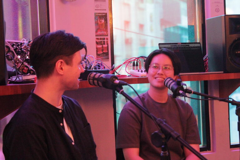 8EAC644C-0756-412A-8665-0A27811CF1AB