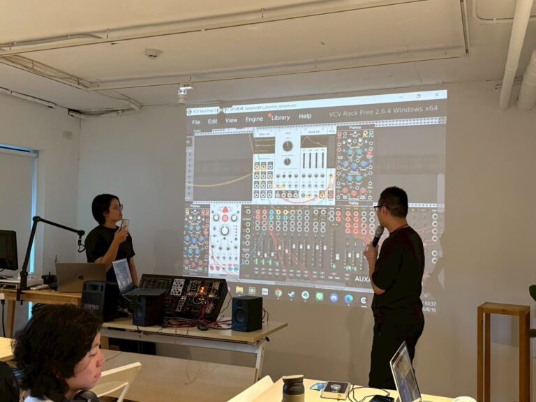 LINE_ALBUM_810上課紀錄_251001_28