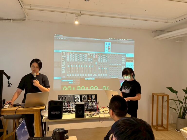 LINE_ALBUM_810上課紀錄_251001_39